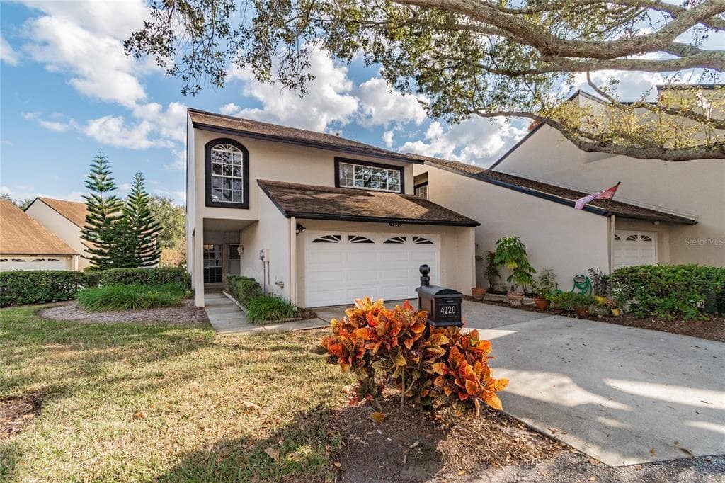 4220 ARBORWOOD LANE