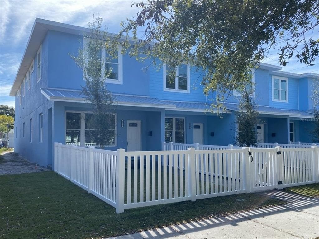 6582 1ST AVENUE S ST PETERSBURG, FL 33707