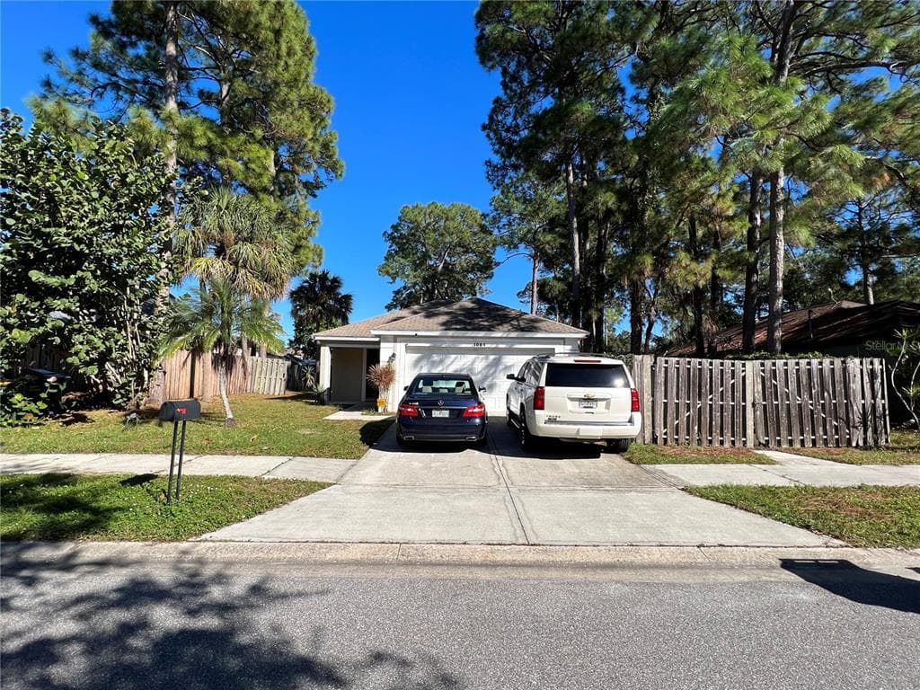 1084 N JEFFERSON AVENUE SARASOTA, FL 34237