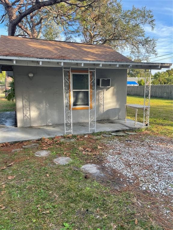 1757 CREEK LANE LARGO, FL 33774