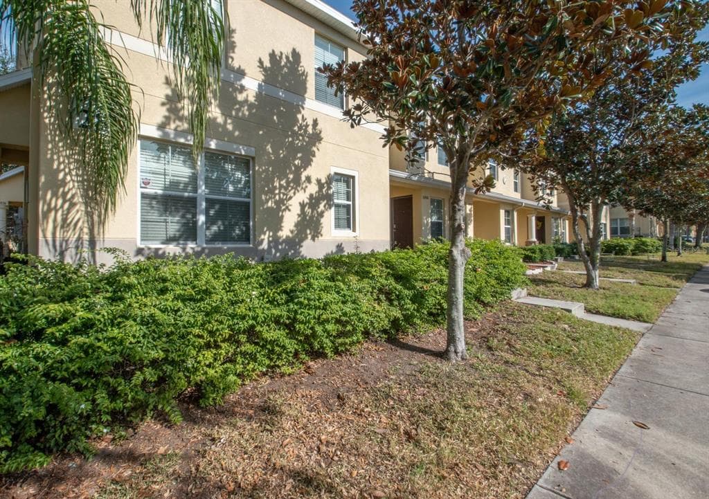10940 KEYS GATE DRIVE Bldg 28 RIVERVIEW, FL 33579