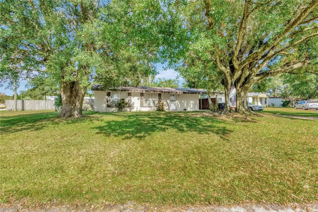 10102 VENTURA AVENUE TAMPA, FL 33619