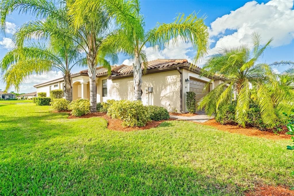 140 BABBLING BROOK RUN BRADENTON, FL 34212