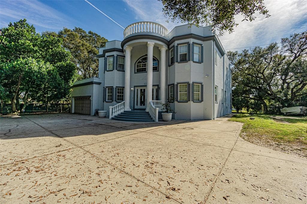 6243 SEMINOLE BOULEVARD SEMINOLE, FL 33772