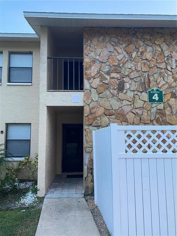6301 58TH STREET N UNIT 405 PINELLAS PARK, FL 33781