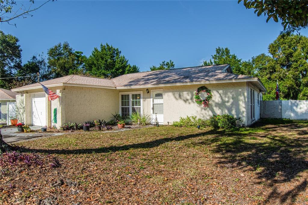 127 EUCLID LOOP SEFFNER, FL 33584