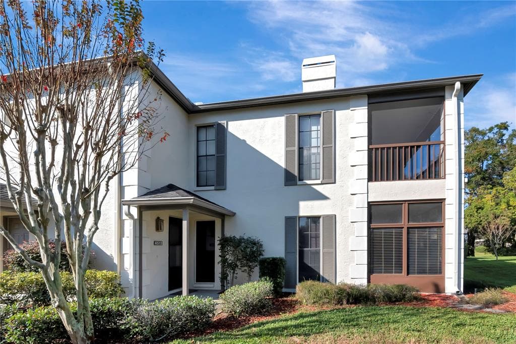 4513 SOUTHAMPTON COURT UNIT 4513 TAMPA, FL 33618