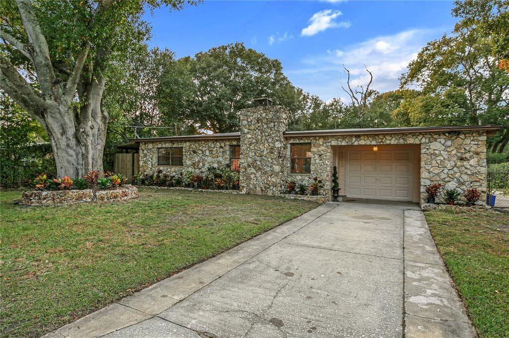 4515 S HALE AVENUE TAMPA, FL 33611