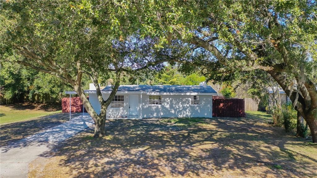 4210 E REGNAS AVENUE TAMPA, FL 33617