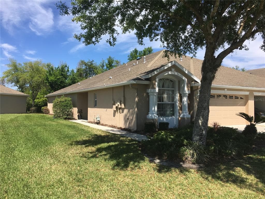 31141 SHAKER CIRCLE WESLEY CHAPEL, FL 33543