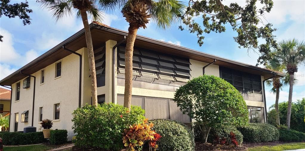 1914 HAMMOCK PINE BOULEVARD UNIT 1914 CLEARWATER, FL 33761