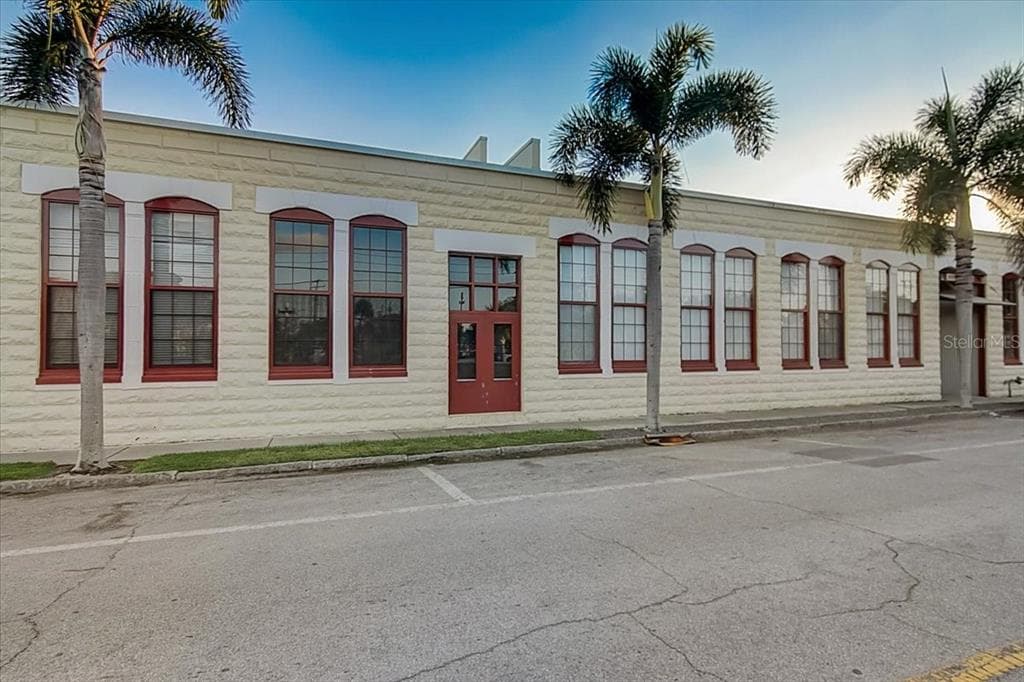 2001 E 2ND AVENUE UNIT 11 TAMPA, FL 33605