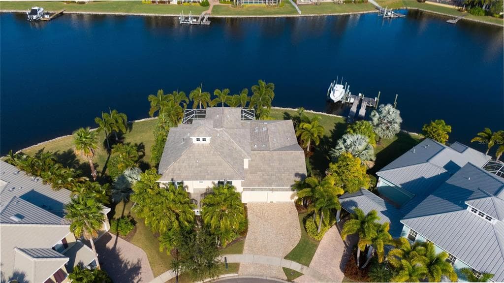 5323 FISHERSOUND LANE APOLLO BEACH, FL 33572