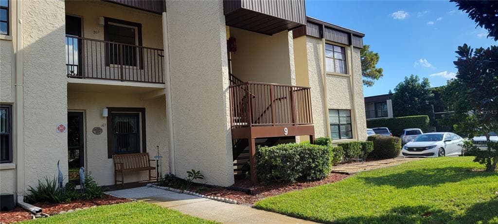 2400 WINDING CREEK BOULEVARD UNIT 9-104 CLEARWATER, FL 33761