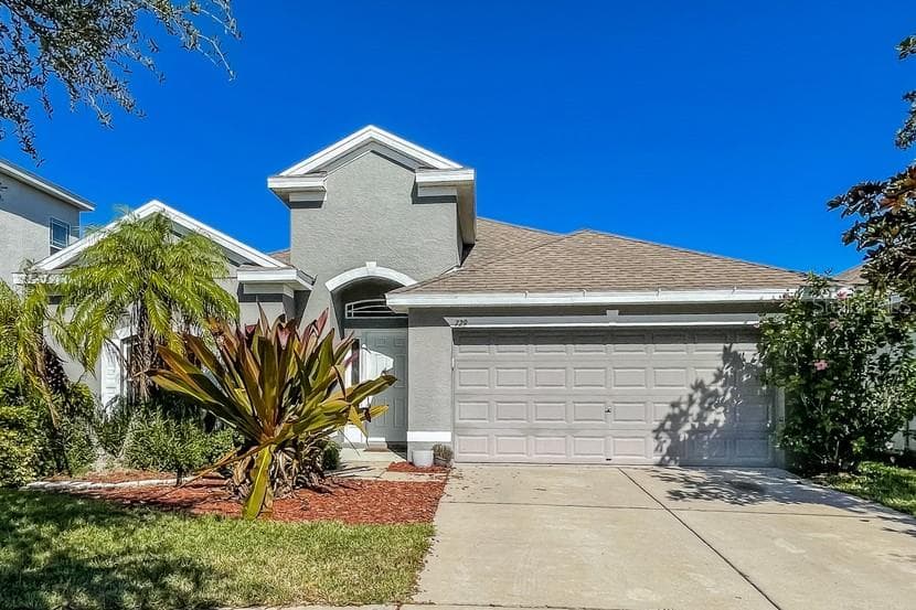 729 GRIFFEN HEIGHTS COURT RUSKIN, FL 33570