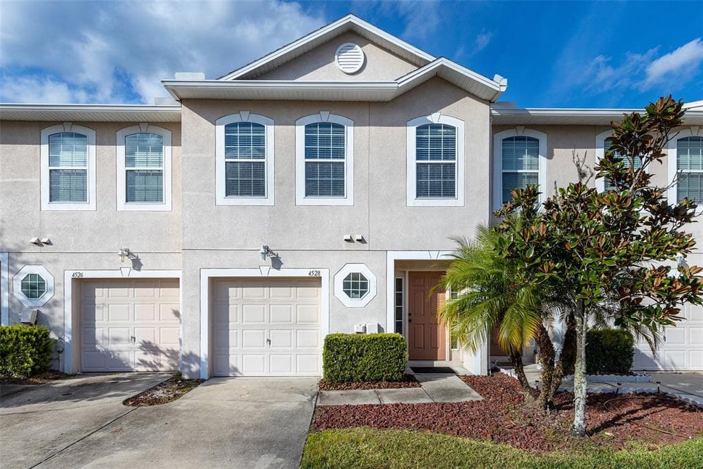 4528 ASHBURN SQUARE DRIVE TAMPA, FL 33610