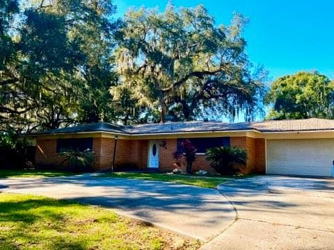402 N BRYAN CIRCLE BRANDON, FL 33511