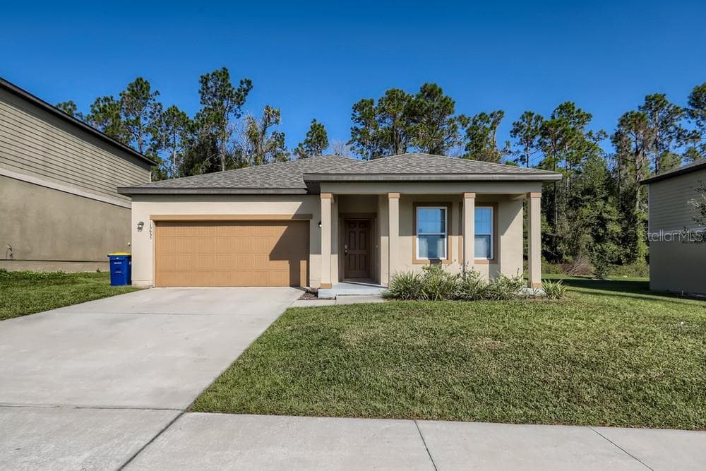 15655 MERLIN AVENUE MASCOTTE, FL 34753