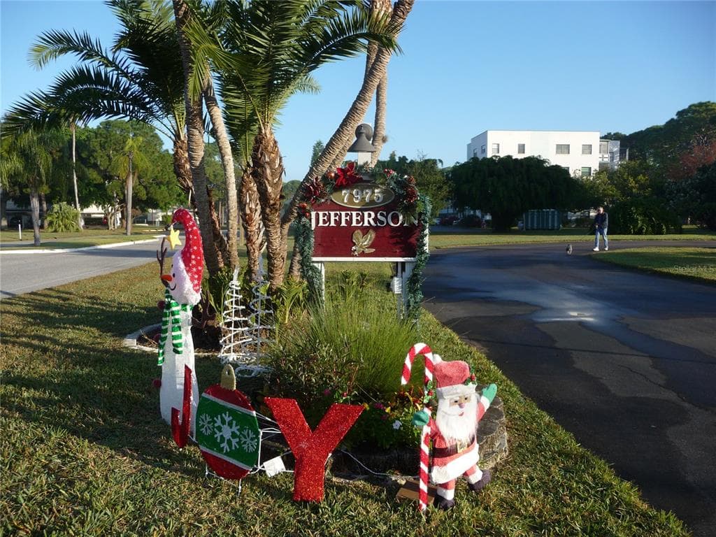 7975 58TH AVENUE N UNIT 202