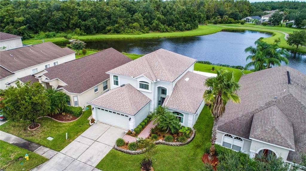 18166 SANDY POINTE DRIVE TAMPA, FL 33647