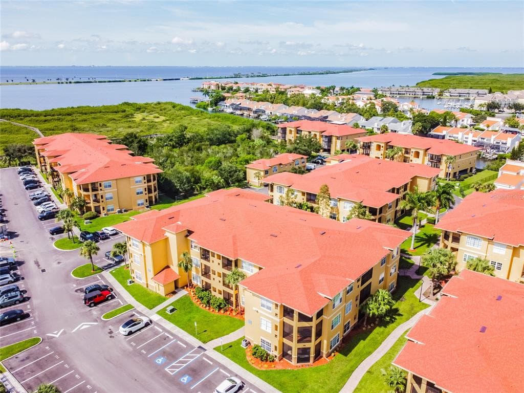 4307 BAYSIDE VILLAGE DRIVE UNIT 204 TAMPA, FL 33615