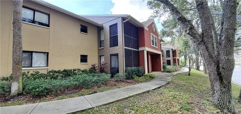 5752 BAYWATER DRIVE UNIT 5752 TAMPA, FL 33615