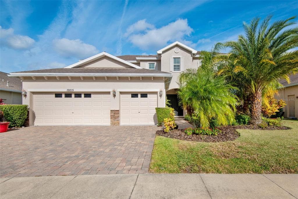 19215 SUNSET BAY DRIVE LAND O LAKES, FL 34638