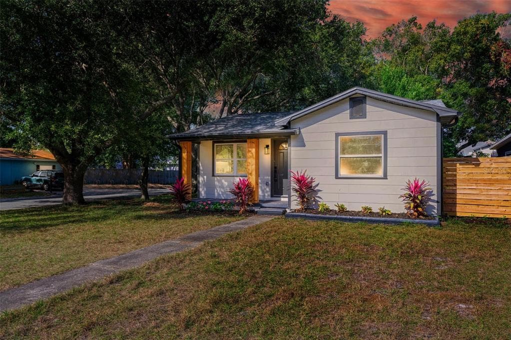 2599 18TH AVENUE N ST PETERSBURG, FL 33713