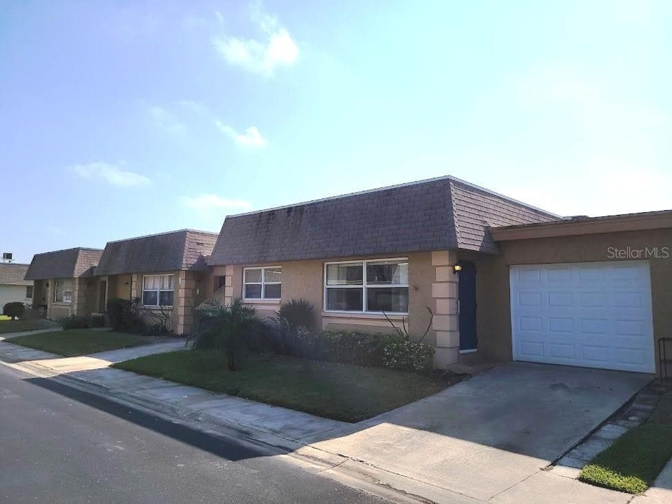 6960 LAFAYETTE N UNIT 14 PINELLAS PARK, FL 33781