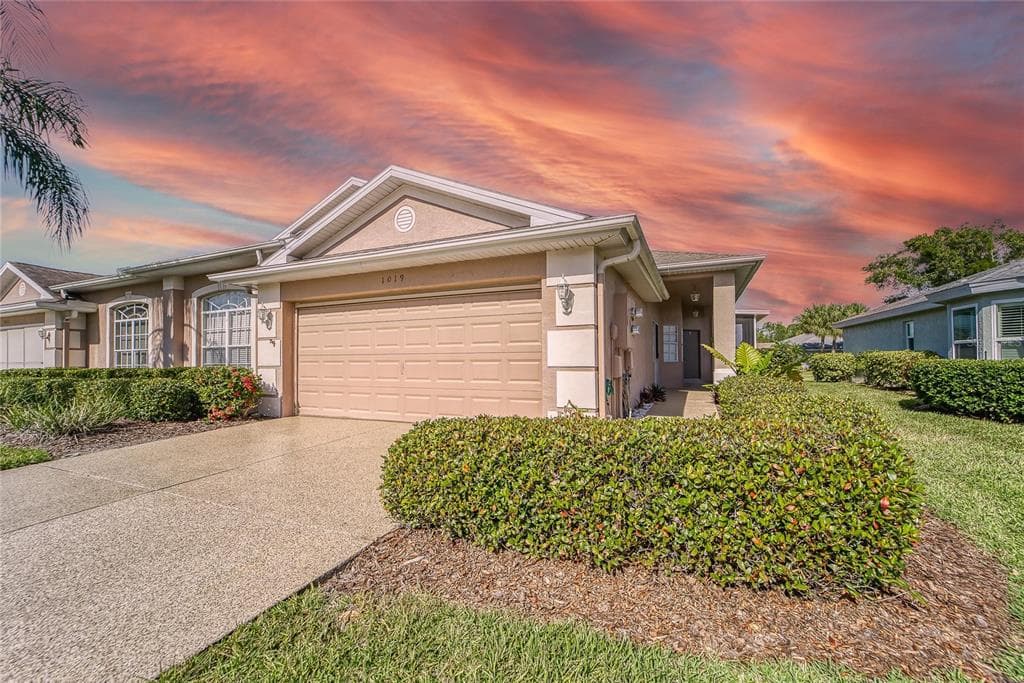 1019 NEW WINSOR LOOP UNIT 42 SUN CITY CENTER, FL 33573