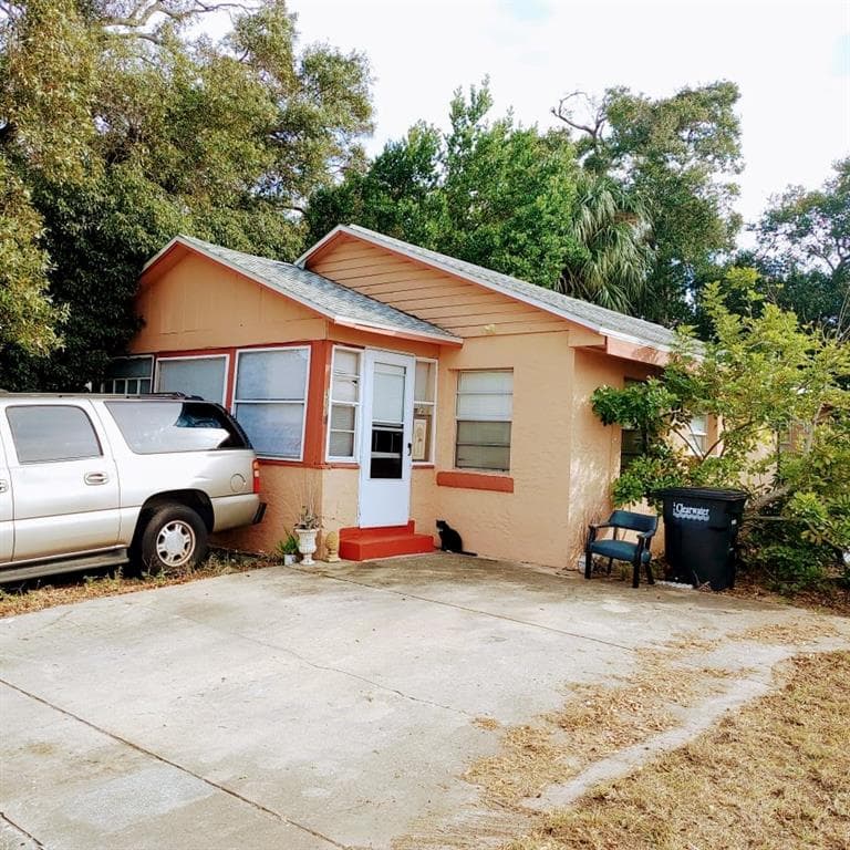 1115 GRANT STREET CLEARWATER, FL 33755