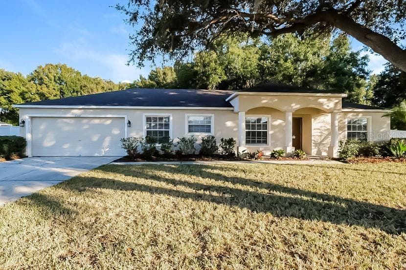 6522 CLAIR SHORE DRIVE APOLLO BEACH, FL 33572