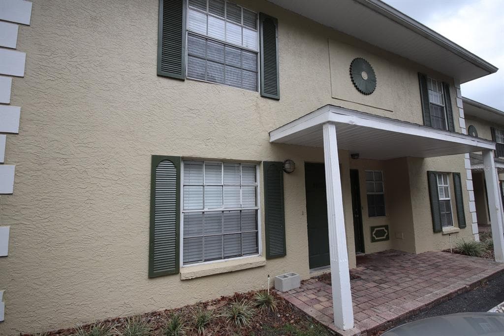 5192 SUNRIDGE PALMS DRIVE TAMPA, FL 33617