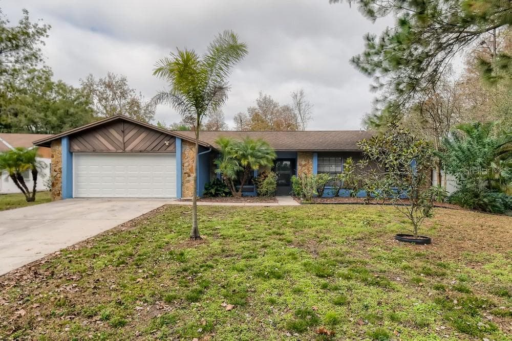 4509 FOX HUNT DRIVE TAMPA, FL 33624