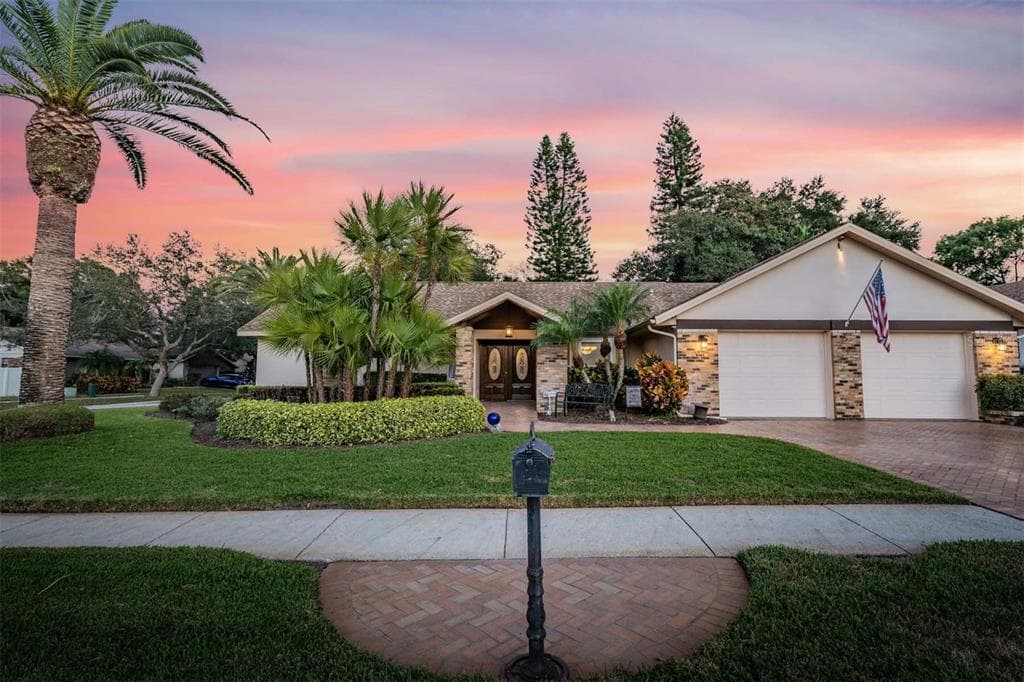 5034 LAKE VALENCIA BOULEVARD E PALM HARBOR, FL 34684