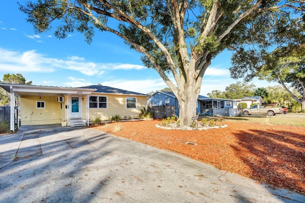 4527 39TH AVENUE N ST PETERSBURG, FL 33714