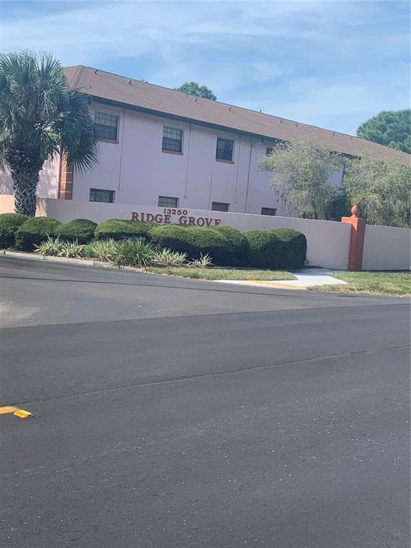 13250 RIDGE ROAD UNIT 3B1 LARGO, FL 33778