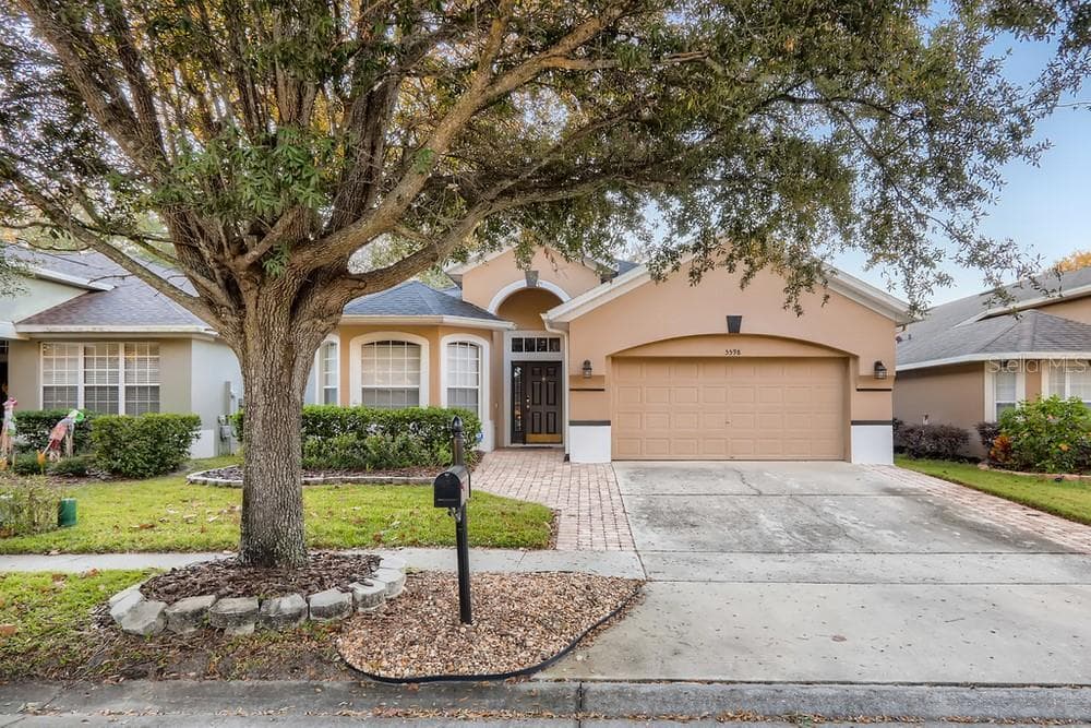 5598 BERWOOD DRIVE ORLANDO, FL 32810
