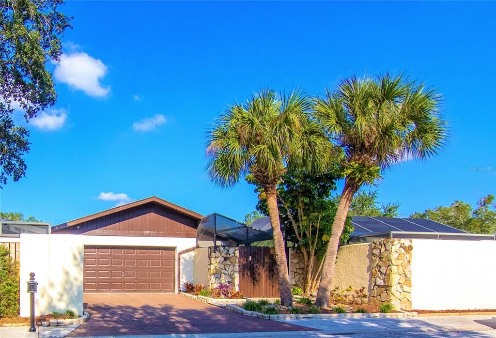 5019 PALOMA DRIVE TAMPA, FL 33624