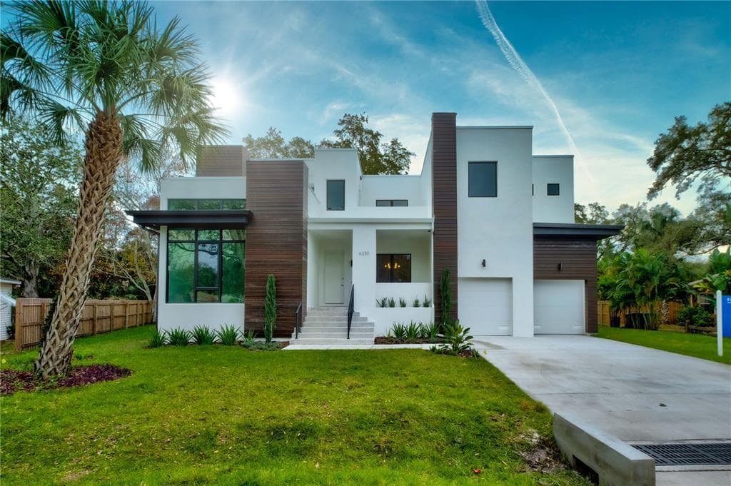 4208 N RIVERSIDE DRIVE TAMPA, FL 33603