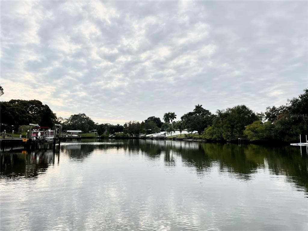 3074 BROOKFIELD DRIVE LARGO, FL 33771