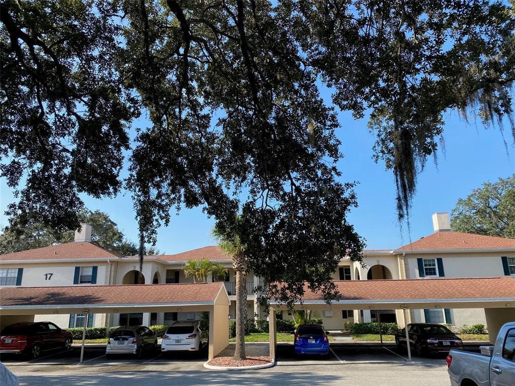 10346 CARROLLWOOD LANE UNIT 177 TAMPA, FL 33618