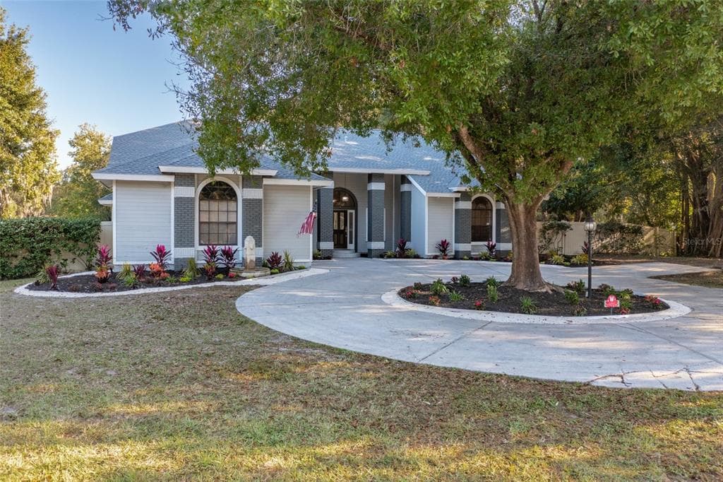 9206 63RD AVENUE E BRADENTON, FL 34202