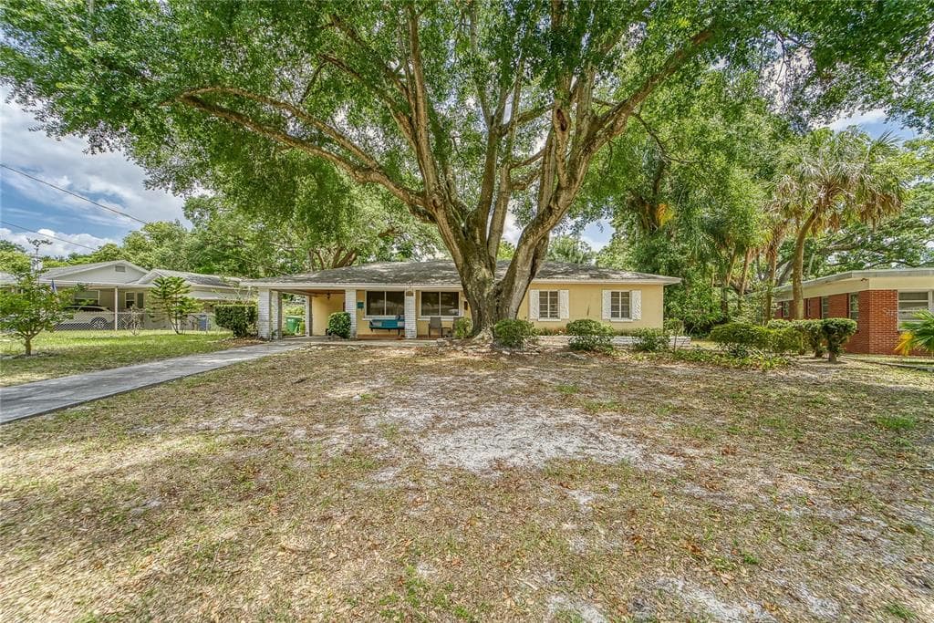 913 E NORTH STREET TAMPA, FL 33604