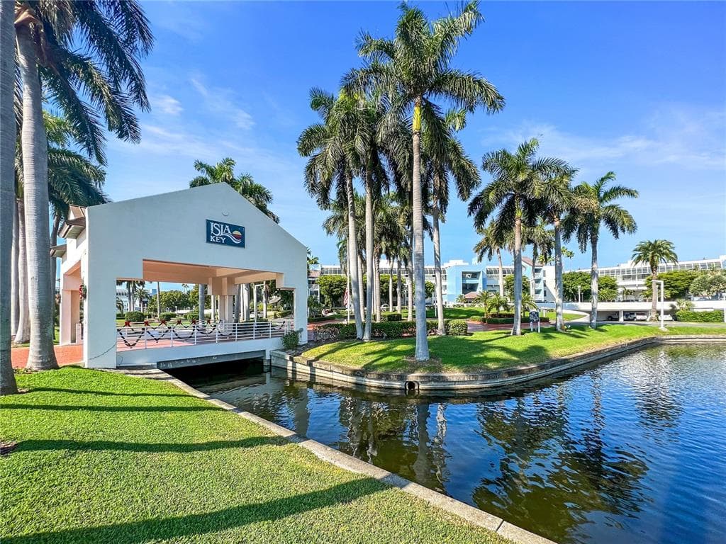 5155 ISLA KEY BOULEVARD S UNIT 201 ST PETERSBURG, FL 33715