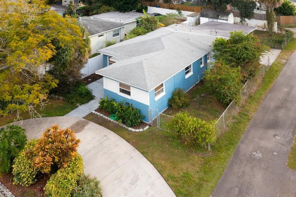 1130 50TH AVENUE N ST PETERSBURG, FL 33703