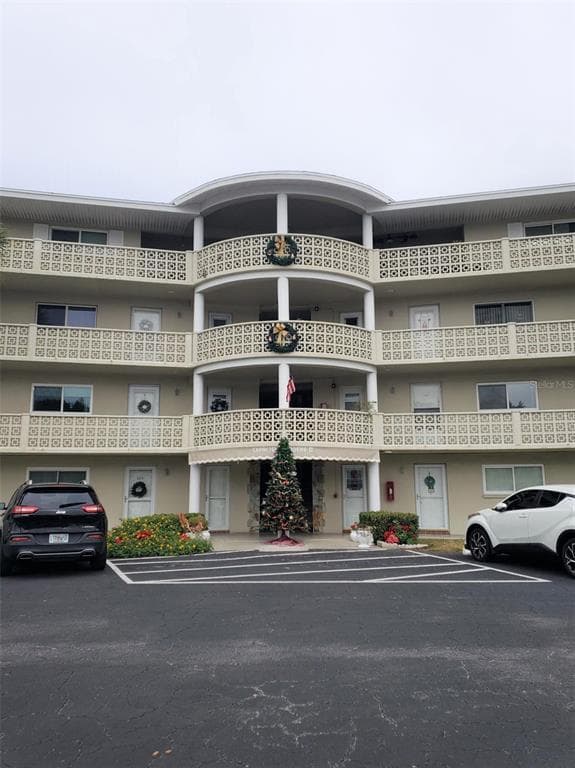 280 126TH AVENUE UNIT 206 TREASURE ISLAND, FL 33706