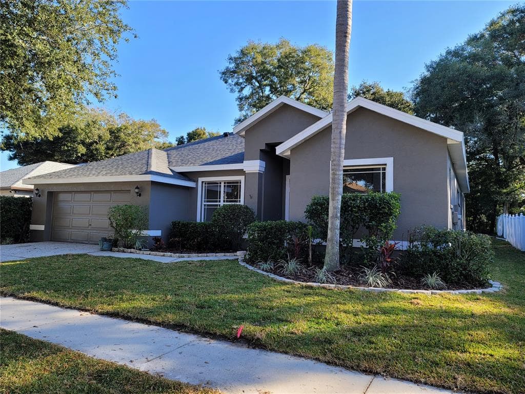1144 LUMSDEN TRACE CIRCLE VALRICO, FL 33594