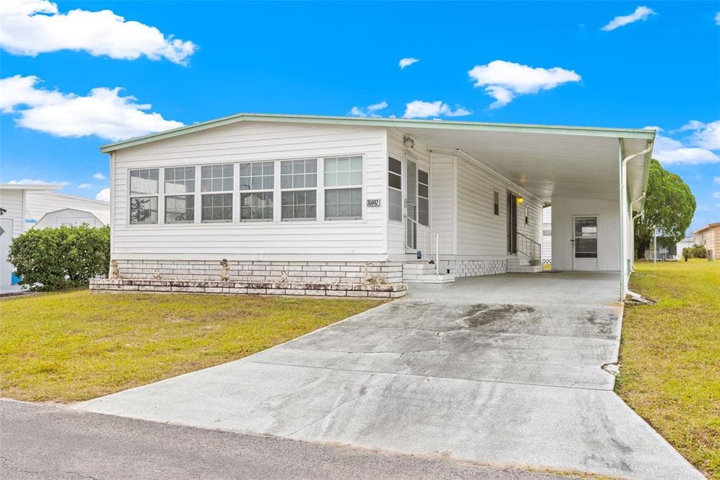 35042 DALE AVENUE ZEPHYRHILLS, FL 33541