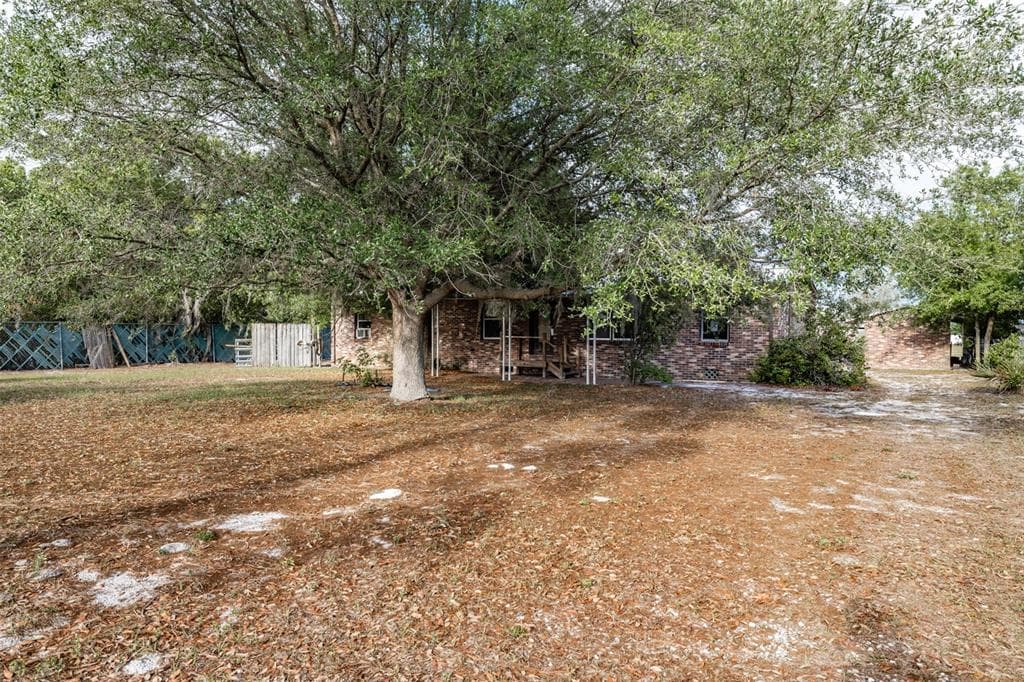 621 DULCIMER LANE FROSTPROOF, FL 33843